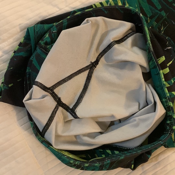 Fabletics 3pc Kate Hudson Covershoot Jungle Theme Set Top & bottoms 🤩 HL - Picture 13 of 17